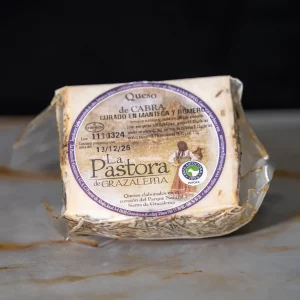 Queso de Cabra Curado en Manteca y Romero - La Pastora de Grazalema