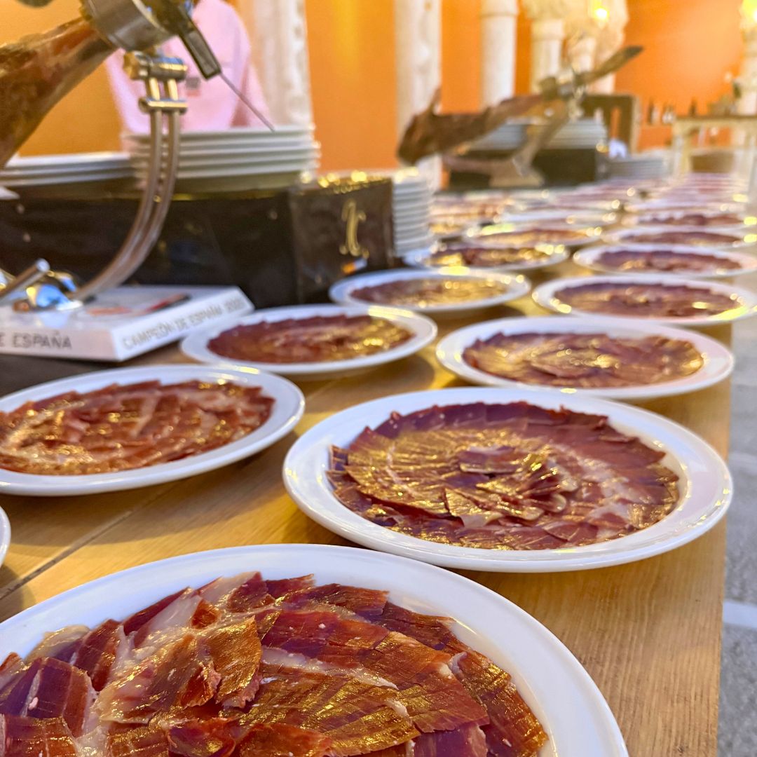 Cómo organizar un evento gastronómico inolvidable en un espacio gourmet